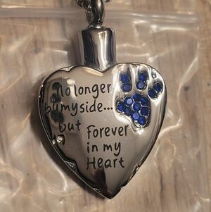 NWT URN NECKLACE Forever In My HEART. STAINLESS STEEL